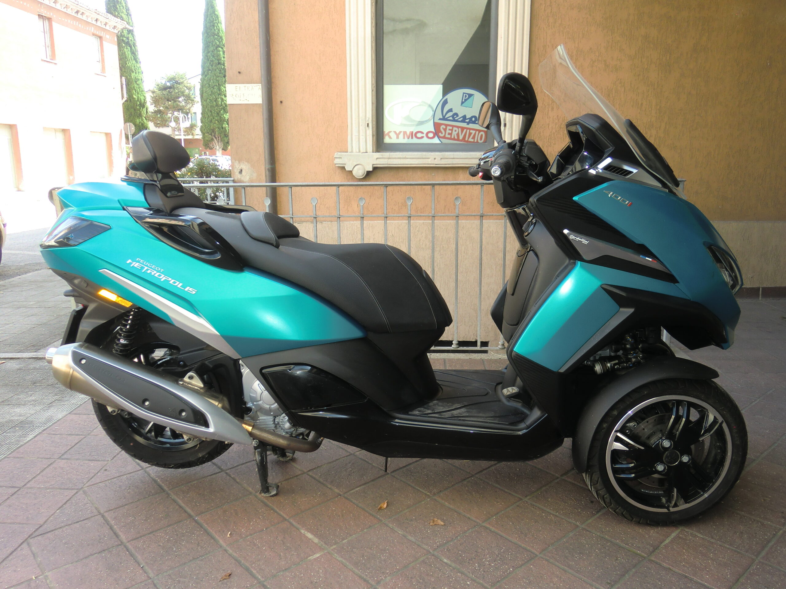 Peugeot Metropolis 400